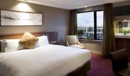 墨尔本酒店最新爆料,奢华设施与神秘事件揭秘